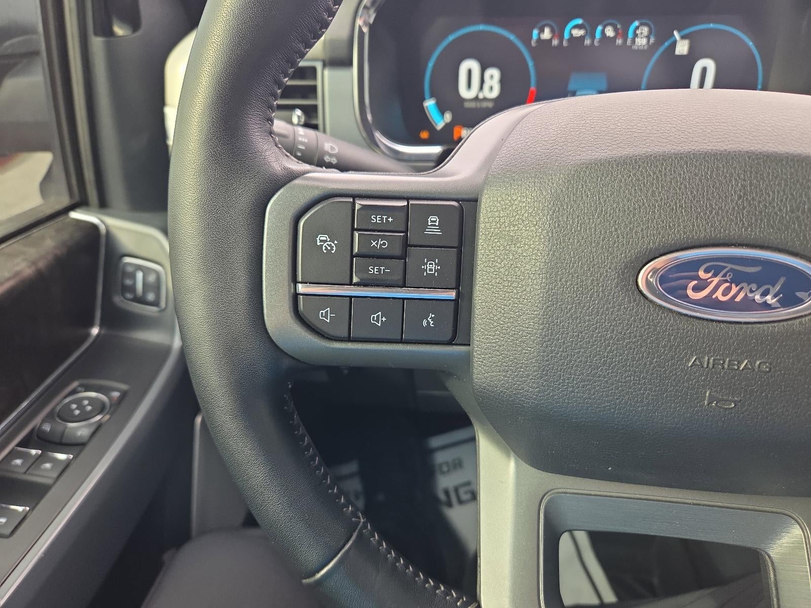 2022 Ford F-150 LARIAT 4WD SuperCrew 5.5' Box