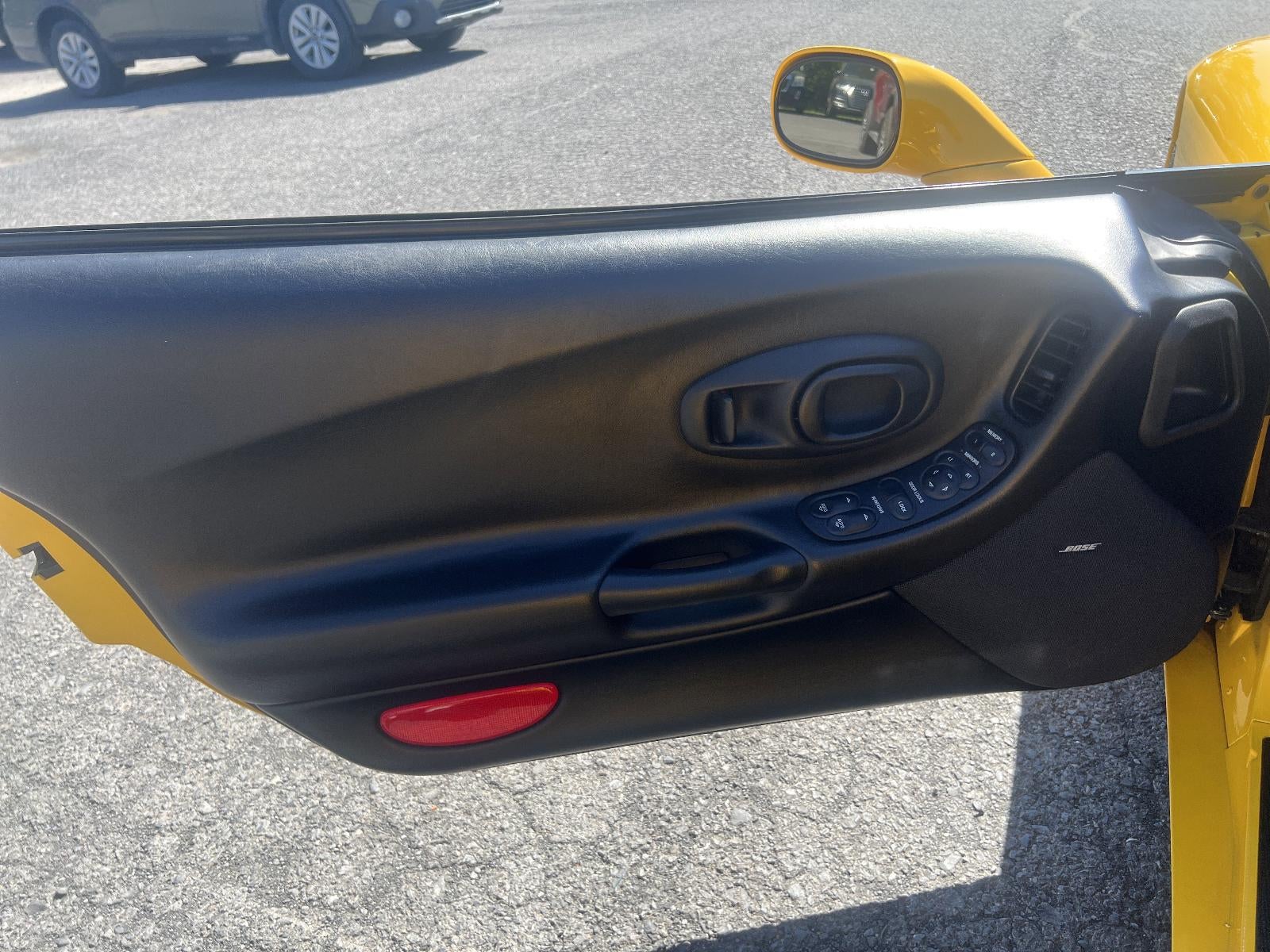 2004 Chevrolet Corvette Base