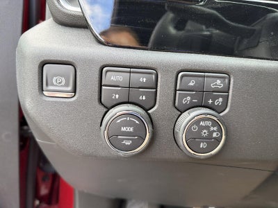 2024 Chevrolet Silverado 1500 Crew Cab Standard Box 4-Wheel Drive High Country