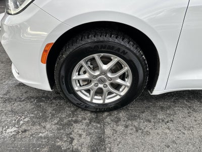 2024 Chrysler Pacifica Touring L FWD