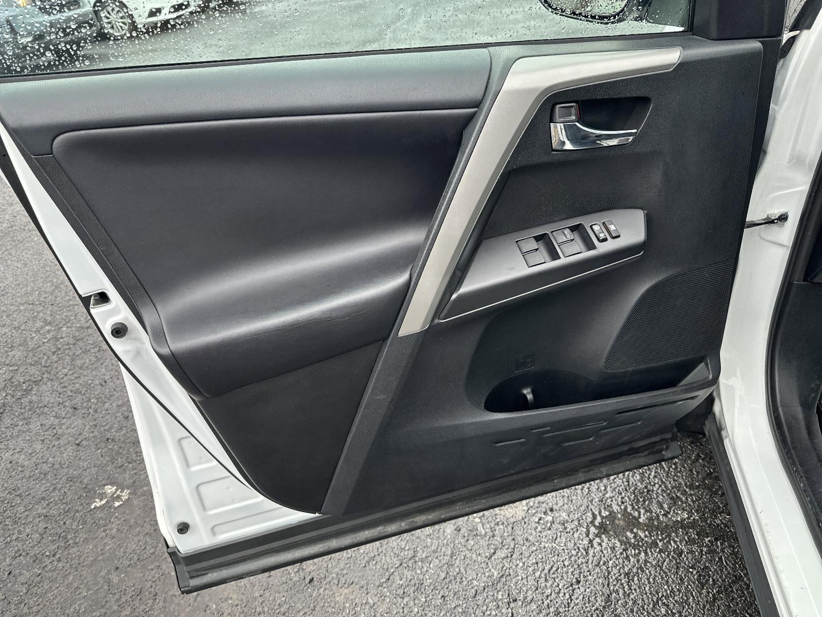 2018 Toyota RAV4 XLE AWD (Natl)