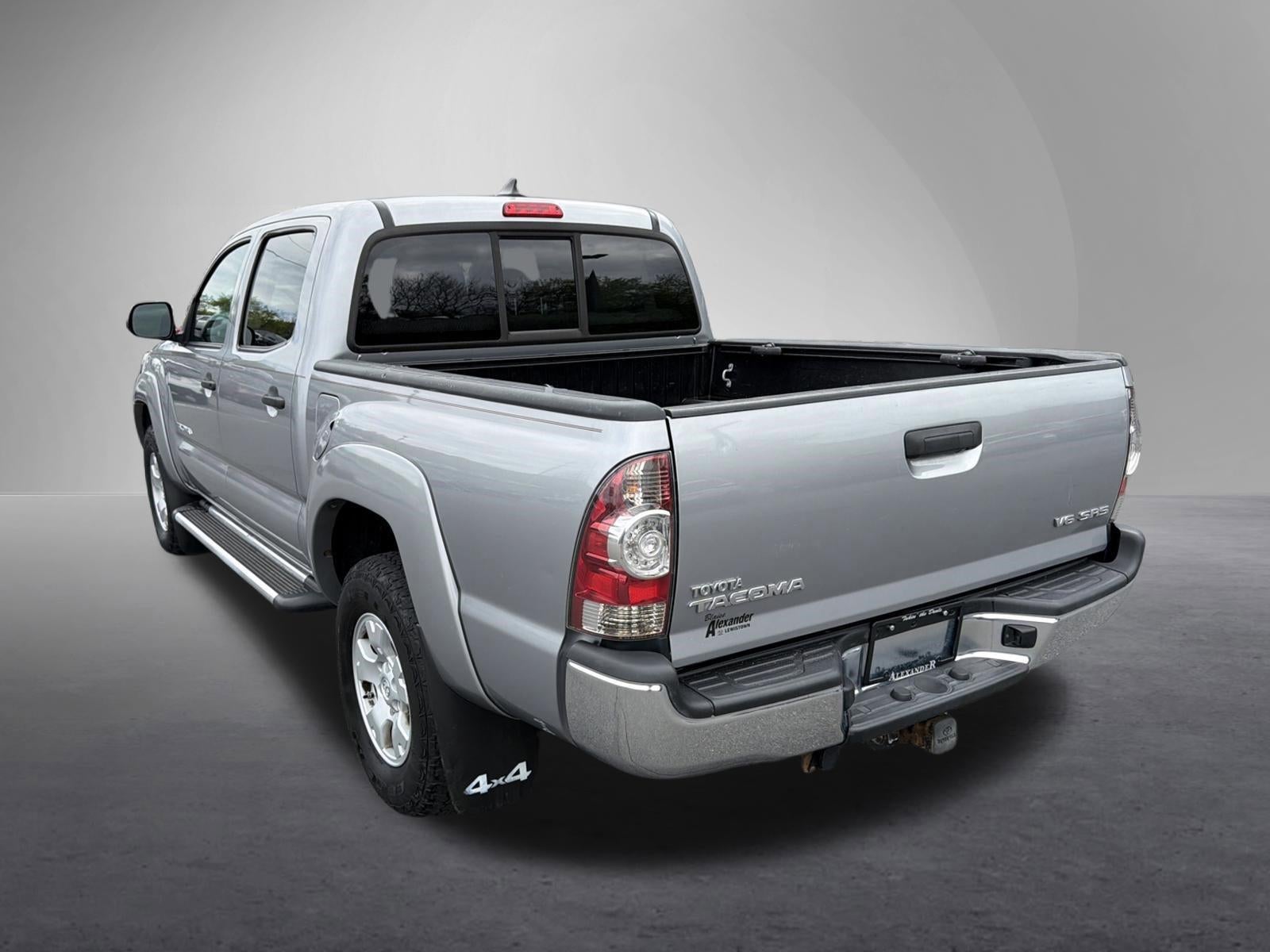2015 Toyota Tacoma 4WD Double Cab Short Bed V6 Automatic (Natl)