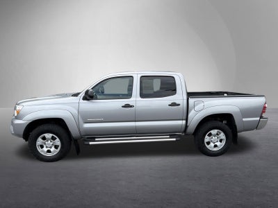 2015 Toyota Tacoma 4WD Double Cab Short Bed V6 Automatic (Natl)