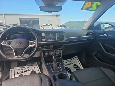 2024 Volkswagen Jetta SE Auto