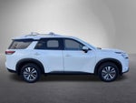 2022 Nissan Pathfinder SL 4WD