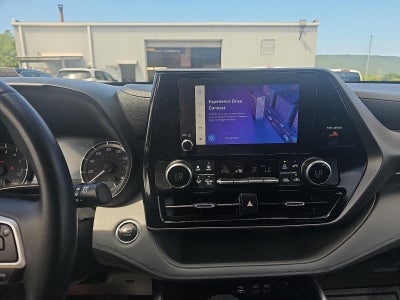 2023 Toyota Highlander LE AWD (SE)