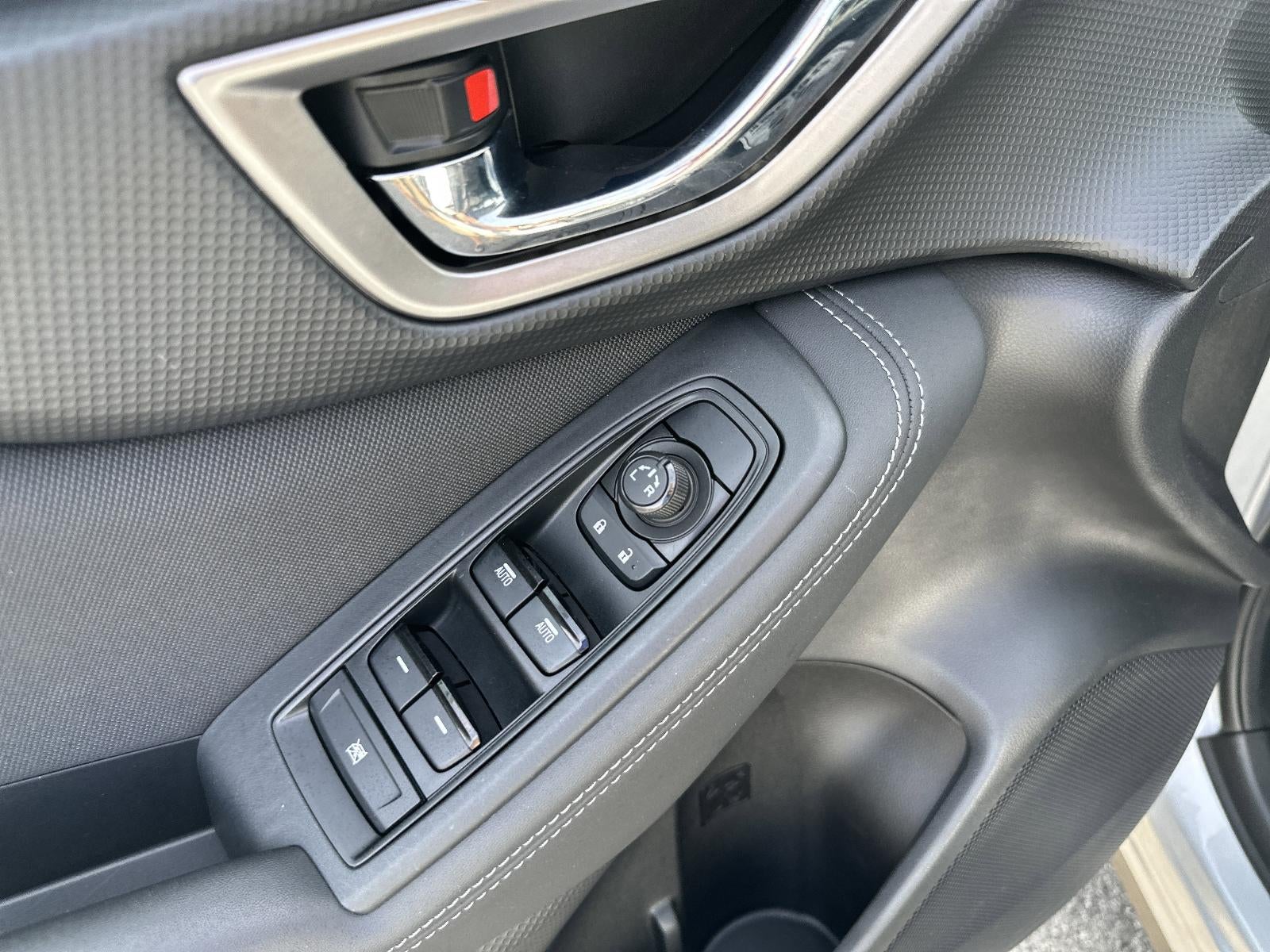 2023 Subaru Forester Premium CVT