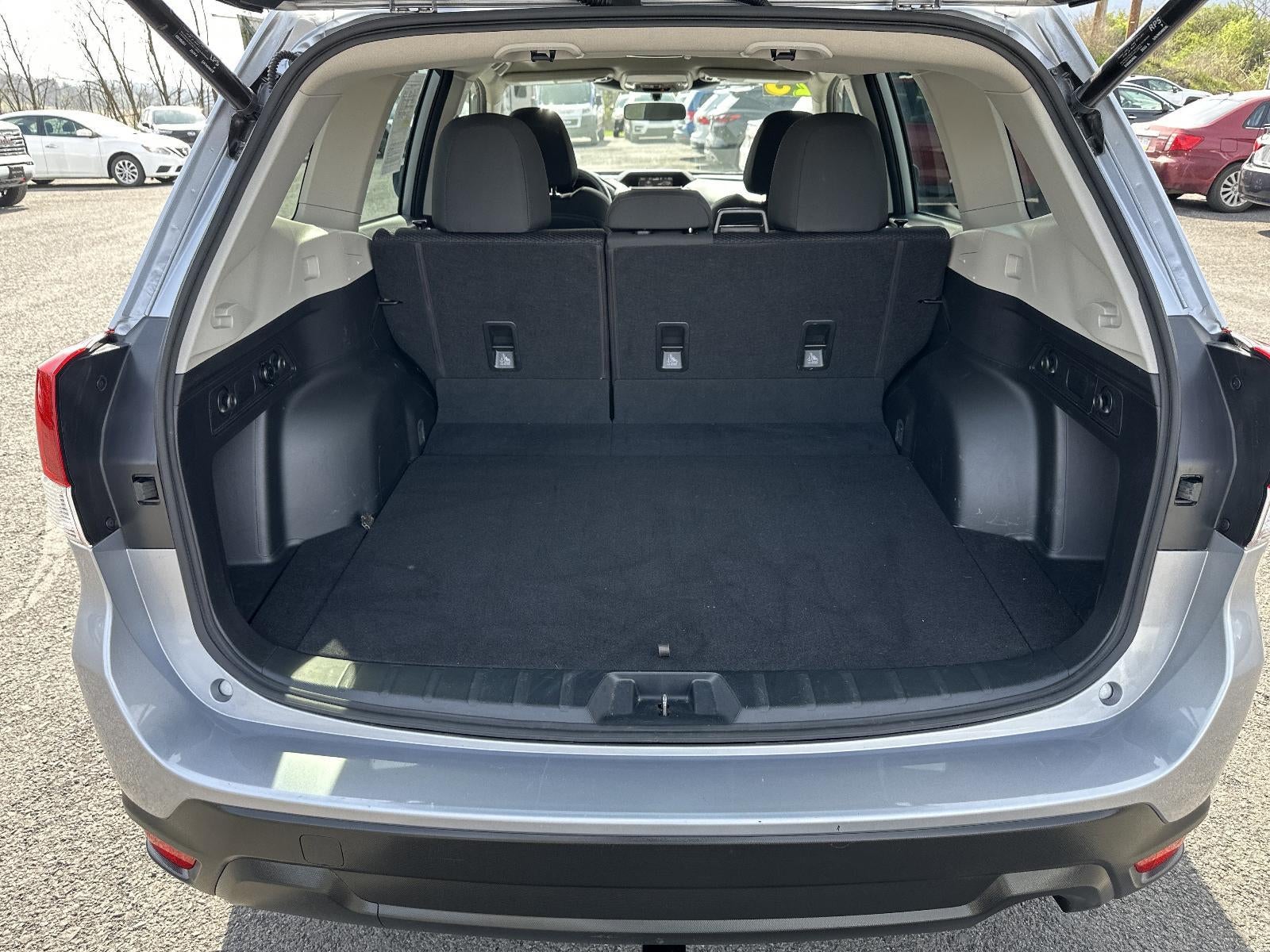 2023 Subaru Forester Premium CVT