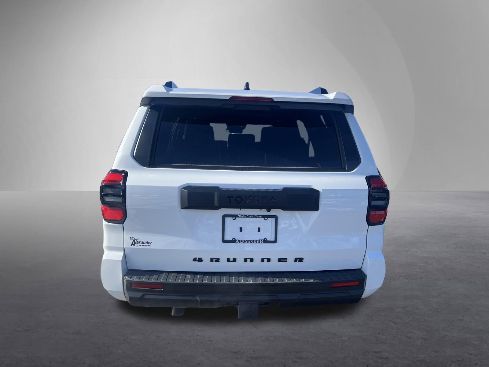 2025 Toyota 4Runner SR5 4WD (GS)