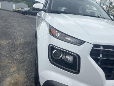 2024 Hyundai VENUE SEL IVT