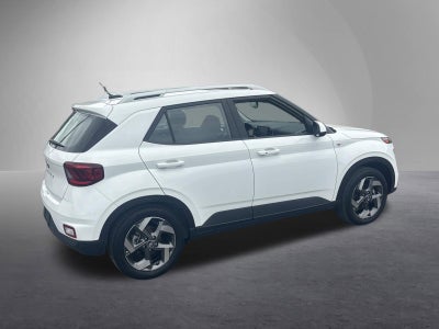 2024 Hyundai VENUE SEL IVT