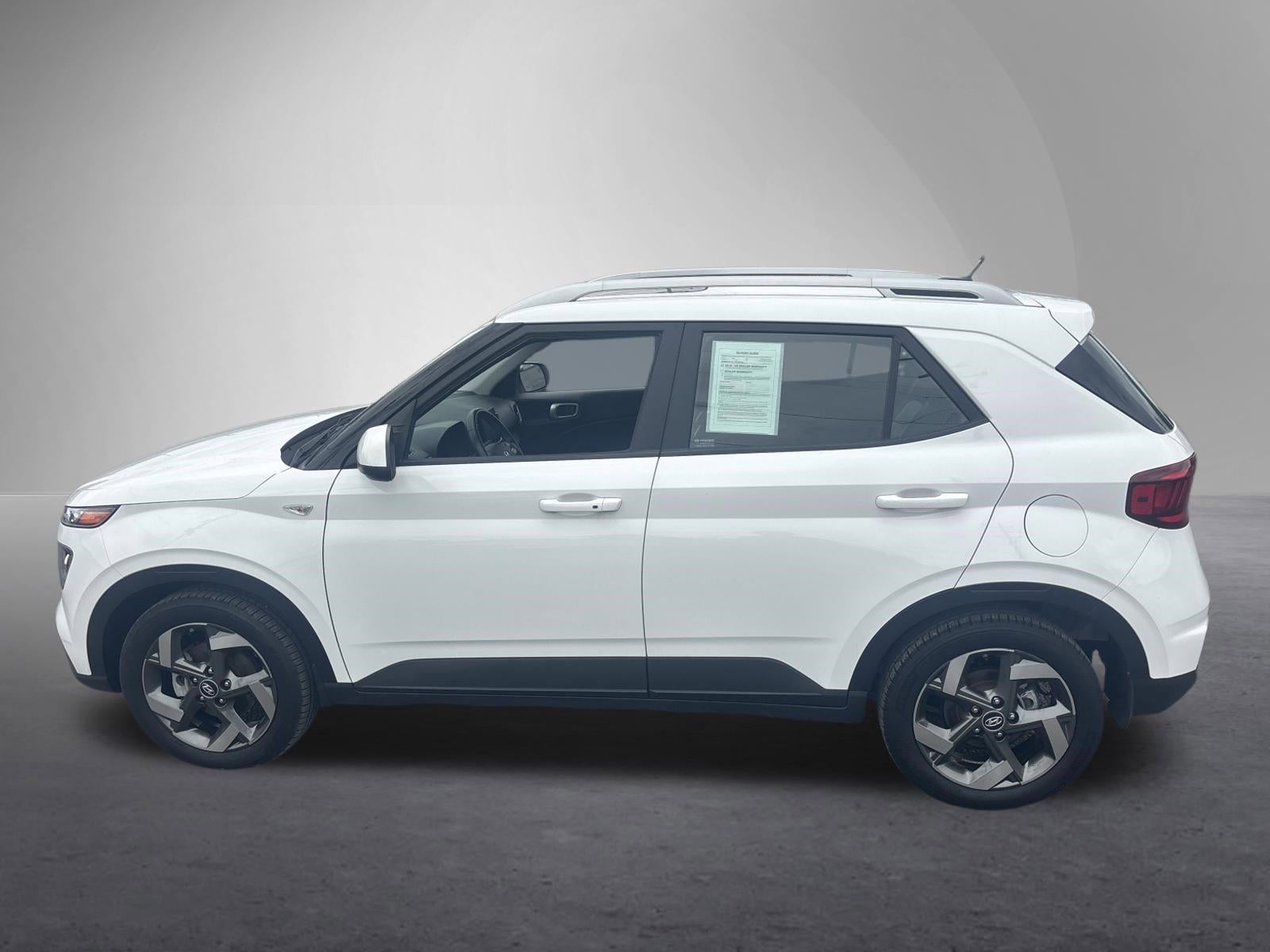 2024 Hyundai VENUE SEL IVT
