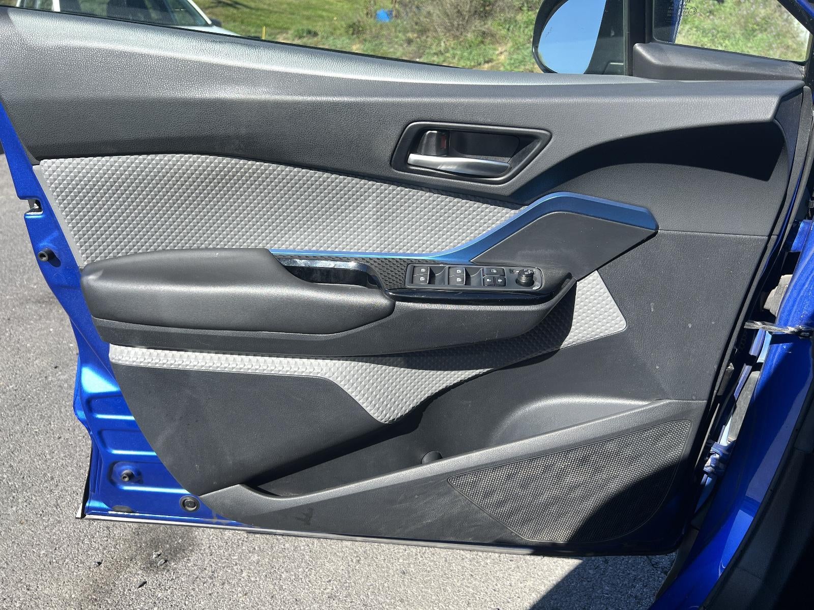 2019 Toyota C-HR XLE FWD (Natl)