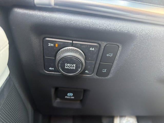 2025 Ford Expedition Max Platinum 4x4