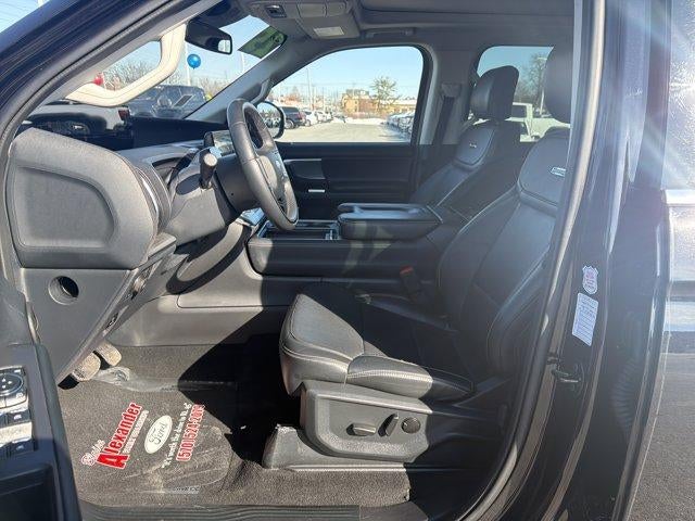 2025 Ford Expedition Max Platinum 4x4