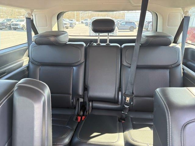 2025 Ford Expedition Max Platinum 4x4