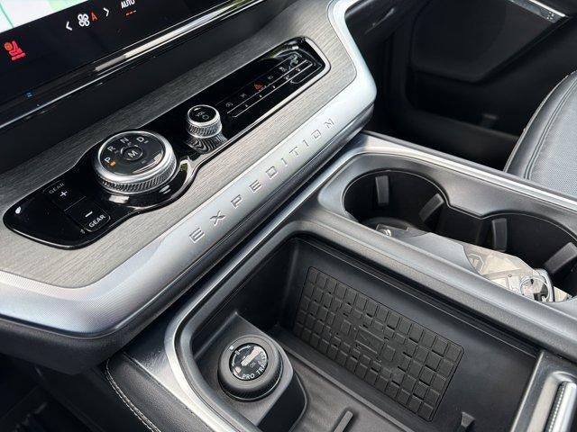 2025 Ford Expedition Max Platinum 4x4