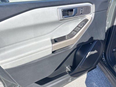 2022 Ford Explorer XLT 4WD
