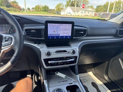2024 Ford Explorer XLT 4WD