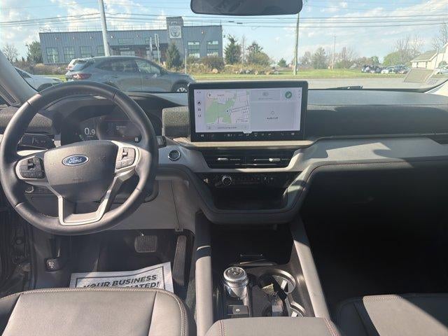 2025 Ford Explorer Active RWD