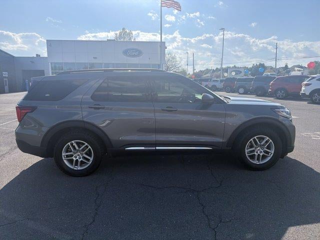 2025 Ford Explorer Active RWD