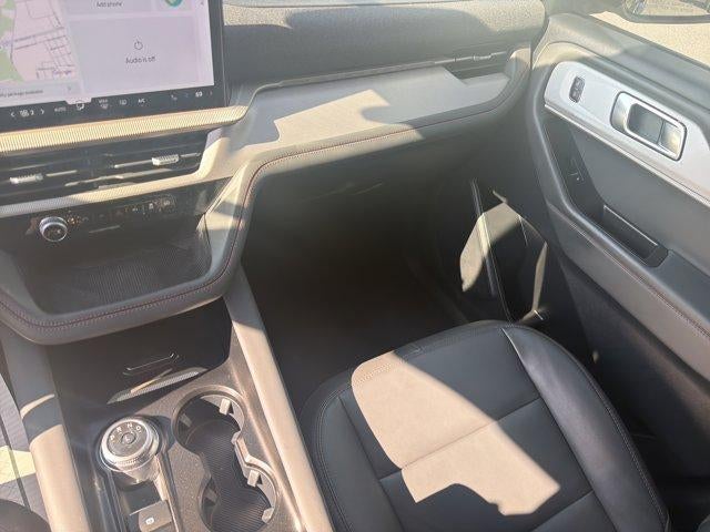 2025 Ford Explorer Active RWD