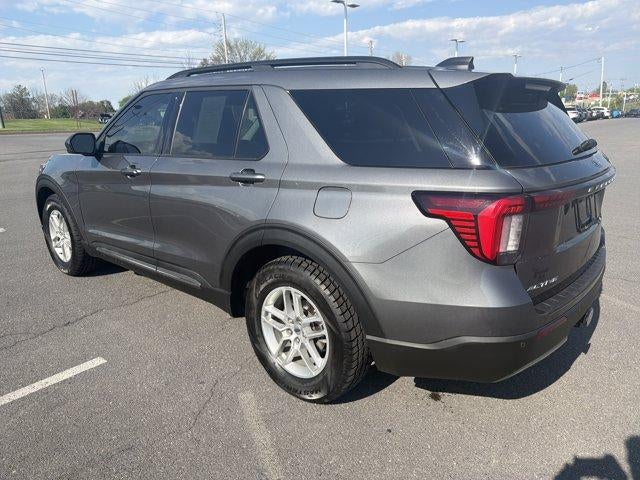 2025 Ford Explorer Active RWD