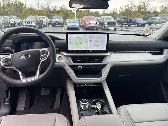 2025 Ford Explorer Active 4WD