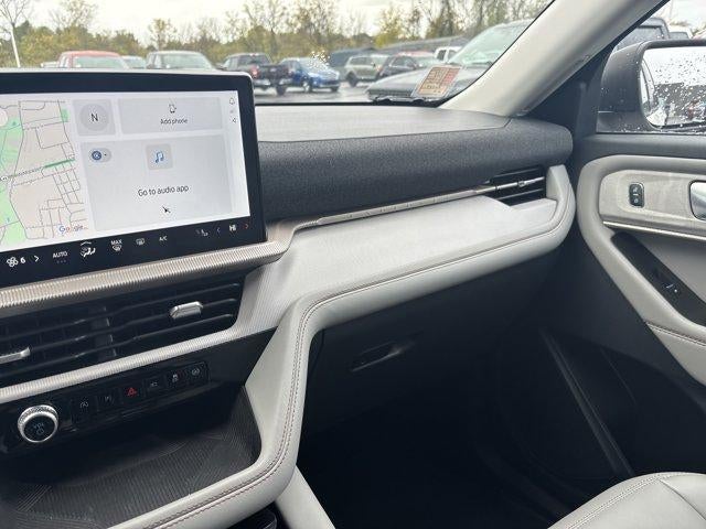 2025 Ford Explorer Active 4WD