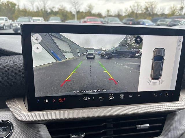 2025 Ford Explorer Active 4WD