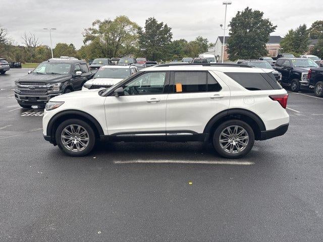 2025 Ford Explorer Active 4WD