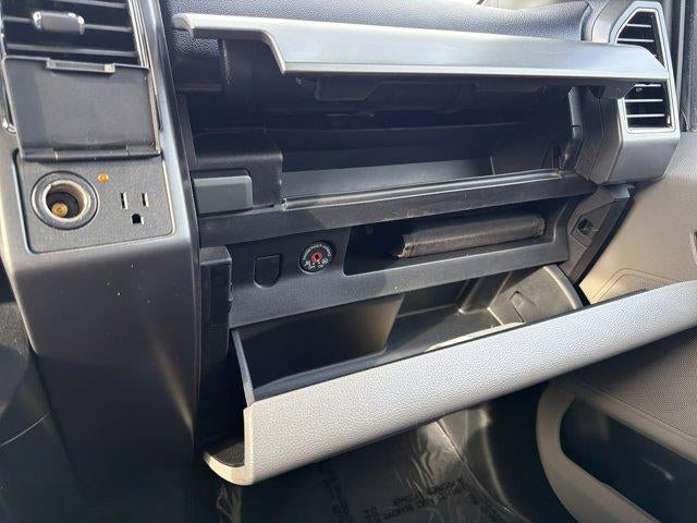 2021 Ford Super Duty F-250 SRW XLT 4WD Crew Cab 6.75' Box