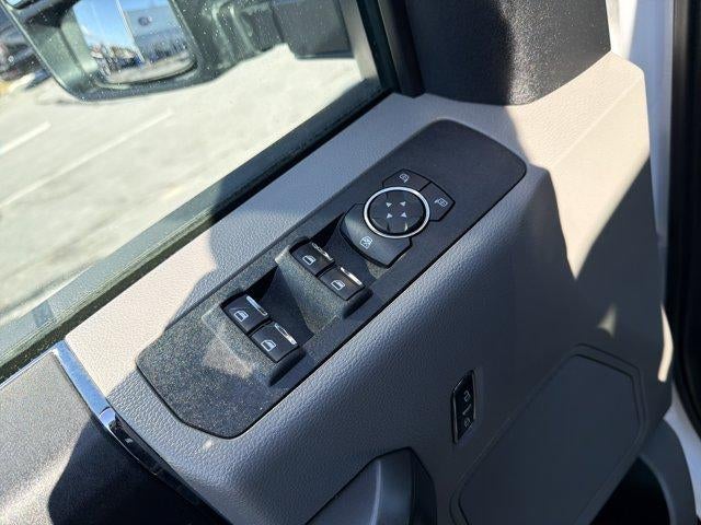 2021 Ford Super Duty F-250 SRW XLT 4WD Crew Cab 6.75' Box