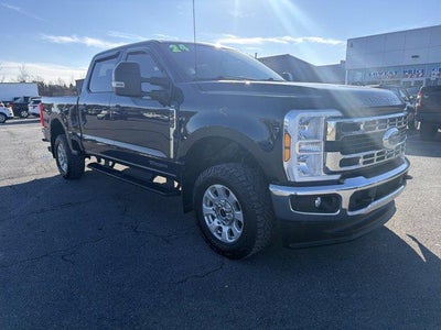 2024 Ford Super Duty F-250 SRW XLT 4WD Crew Cab 6.75' Box