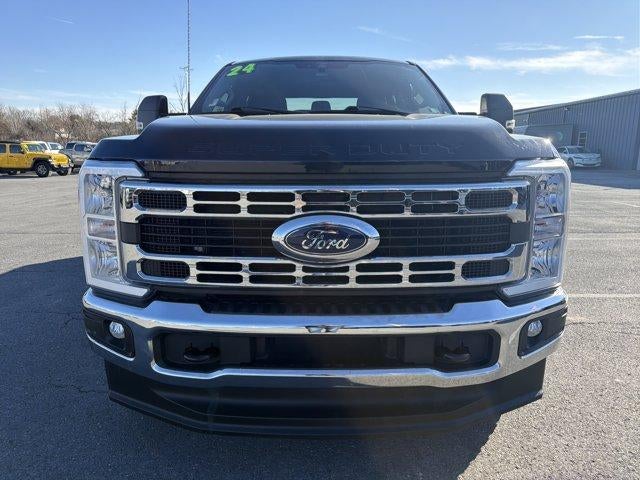 2024 Ford Super Duty F-250 SRW XLT 4WD Crew Cab 6.75' Box