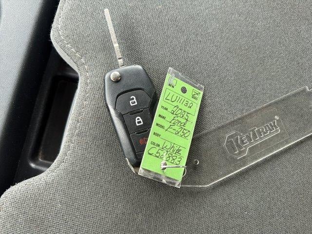 2025 Ford Super Duty F-250 SRW XLT 4WD Crew Cab 6.75' Box