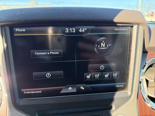 2016 Ford Super Duty F-250 SRW 4WD Crew Cab 6-3/4 Ft Box Lariat