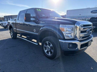 2016 Ford Super Duty F-250 SRW 4WD Crew Cab 6-3/4 Ft Box Lariat
