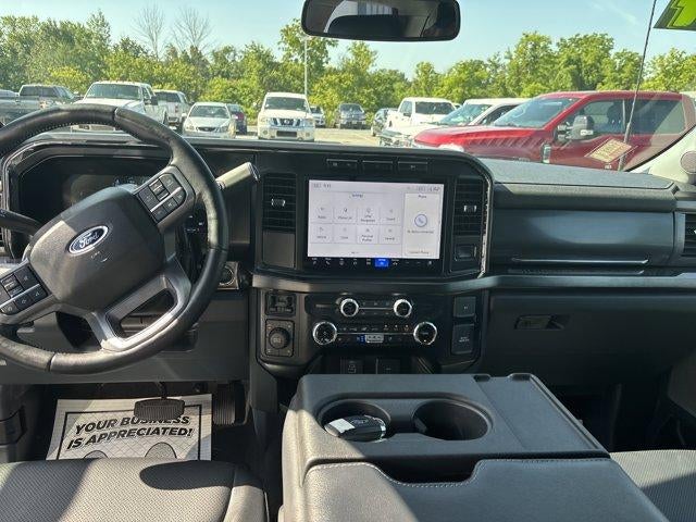 2024 Ford Super Duty F-350 SRW LARIAT 4WD Crew Cab 6.75' Box