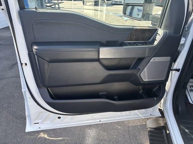 2024 Ford Super Duty F-350 SRW LARIAT 4WD Crew Cab 6.75' Box