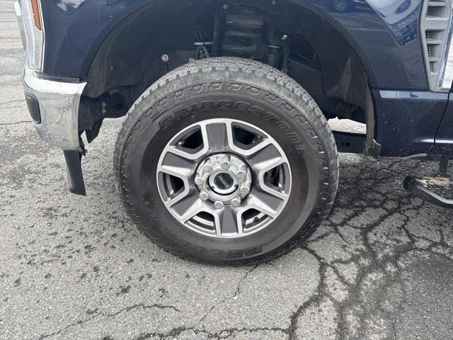 2024 Ford Super Duty F-350 SRW LARIAT 4WD Crew Cab 6.75' Box