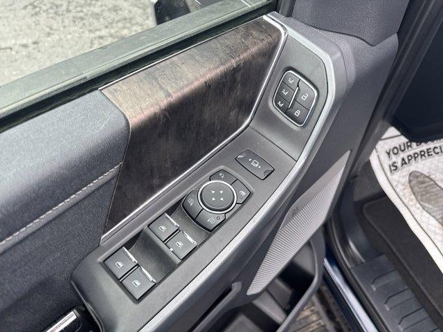 2024 Ford Super Duty F-350 SRW LARIAT 4WD Crew Cab 6.75' Box