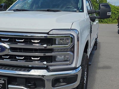 2024 Ford Super Duty F-350 SRW LARIAT 4WD Crew Cab 6.75' Box