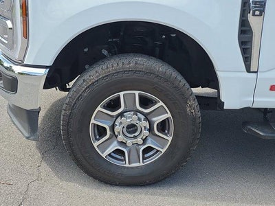 2024 Ford Super Duty F-350 SRW LARIAT 4WD Crew Cab 6.75' Box