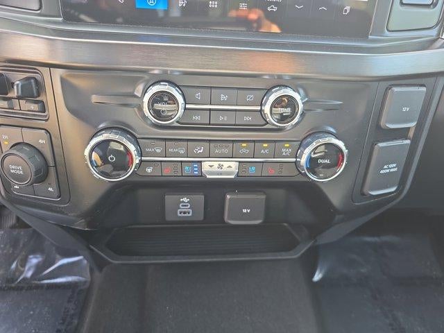 2024 Ford Super Duty F-350 SRW LARIAT 4WD Crew Cab 6.75' Box