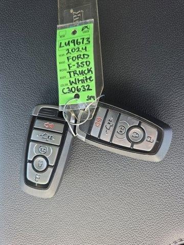 2024 Ford Super Duty F-350 SRW LARIAT 4WD Crew Cab 6.75' Box