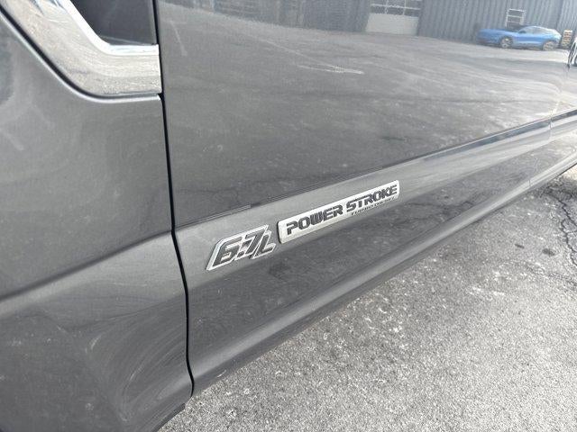 2017 Ford Super Duty F-350 SRW XLT 4WD Crew Cab 6.75' Box