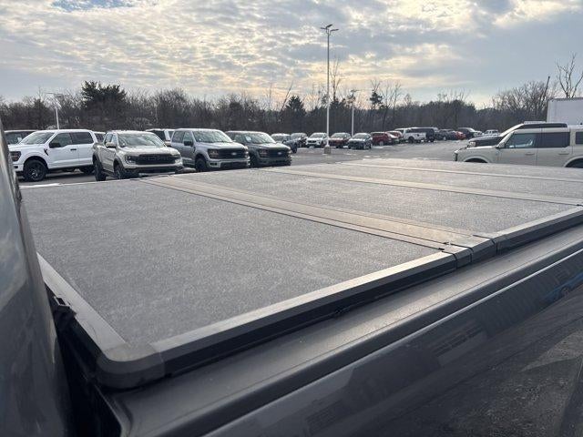 2017 Ford Super Duty F-350 SRW XLT 4WD Crew Cab 6.75' Box