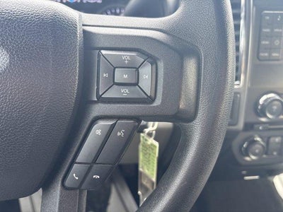 2017 Ford Super Duty F-350 SRW XLT 4WD Crew Cab 6.75' Box