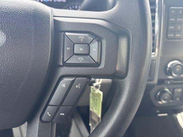 2017 Ford Super Duty F-350 SRW XLT 4WD Crew Cab 6.75' Box